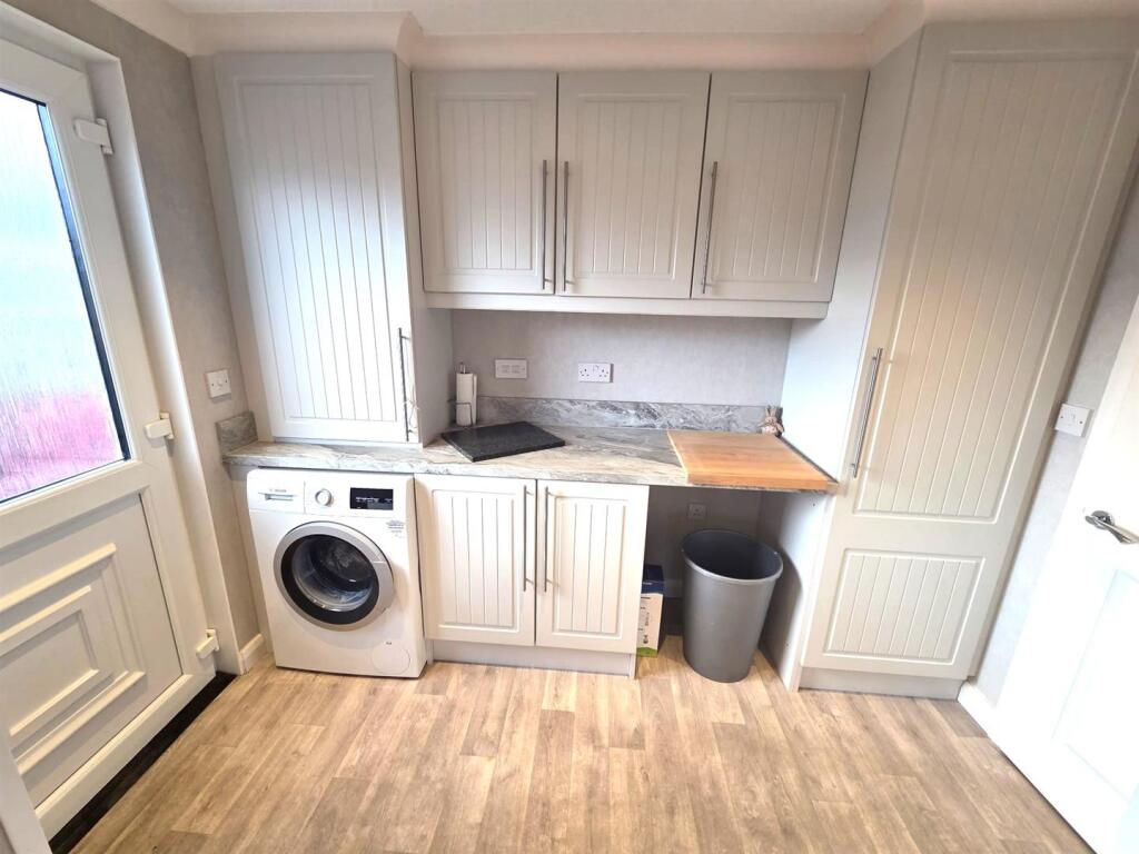 House in Bassetlaw, Marnham - More