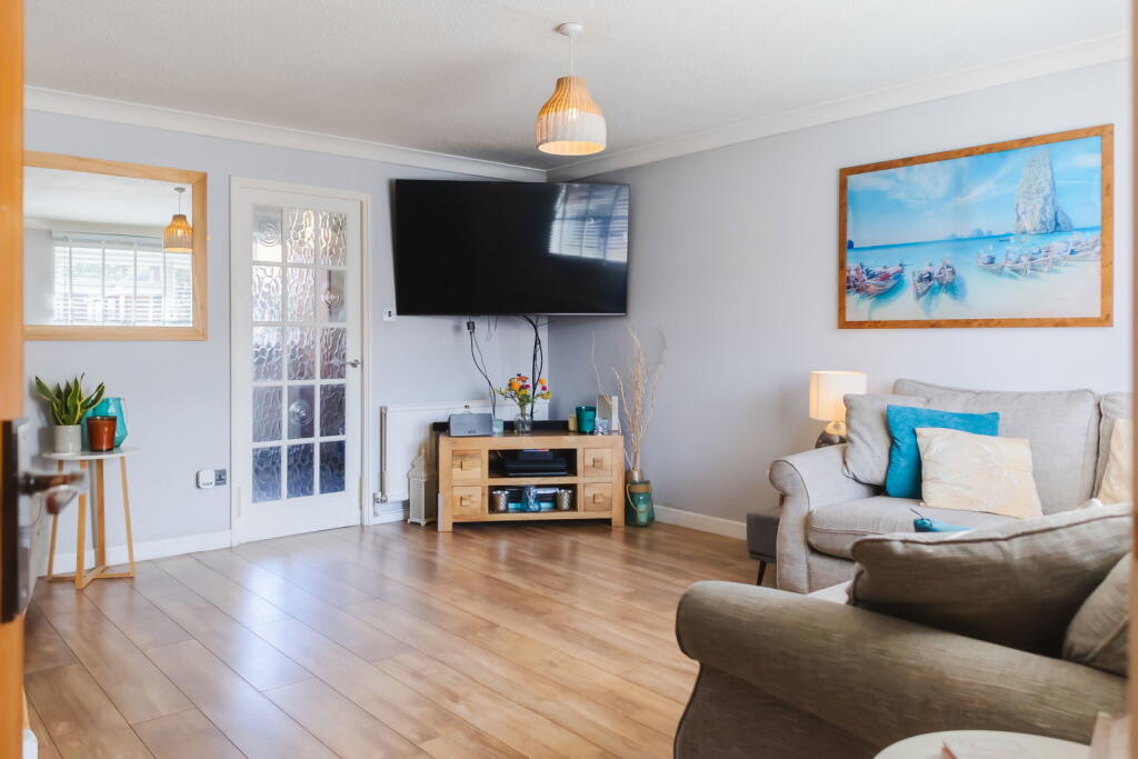 Main image of property: 15 Nantwich, Freshbrook, Swindon, SN5 8QN