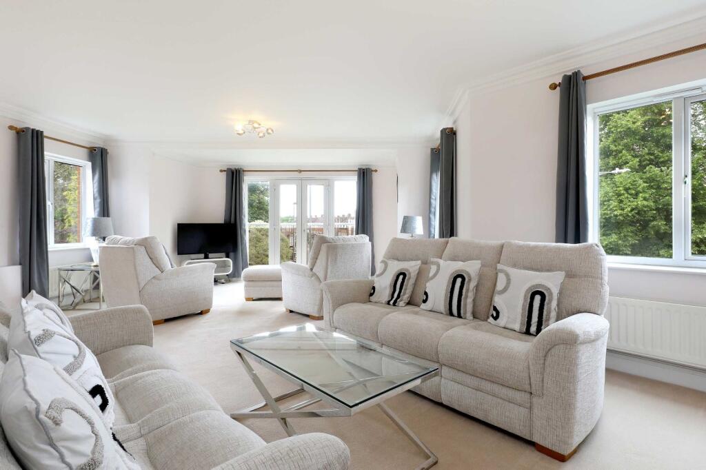 Apartment in Hemel Hempstead, Beaconsfield - View 2