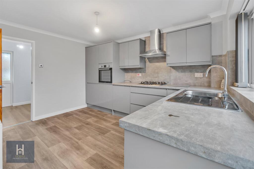 Celestine Road, Yate photo 3