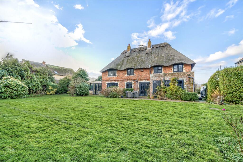 Ursula Avenue, Selsey, West Sussex, PO20 - View 2
