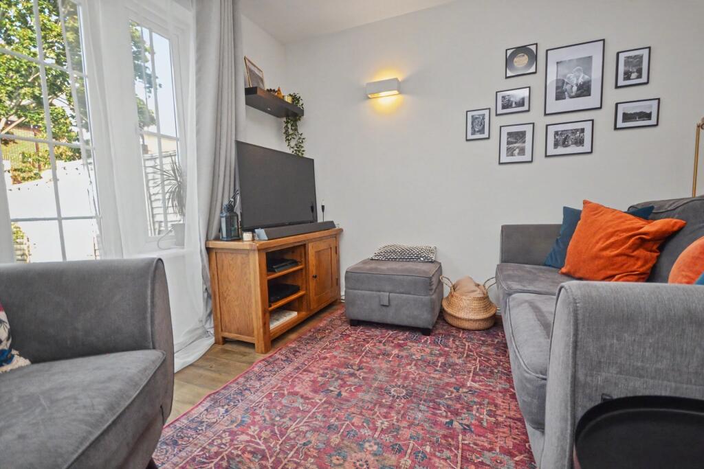 House in Salisbury - View 4