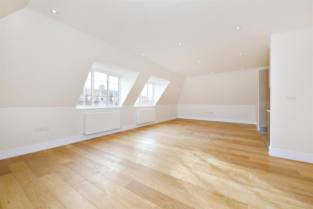 Apartment in London - View 2