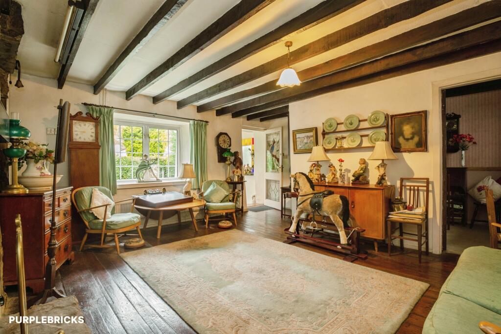 House in Newport - View 5