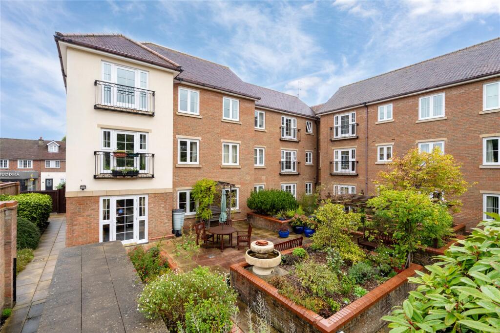 Main image of property: High Street, Berkhamsted, Hertfordshire, HP4