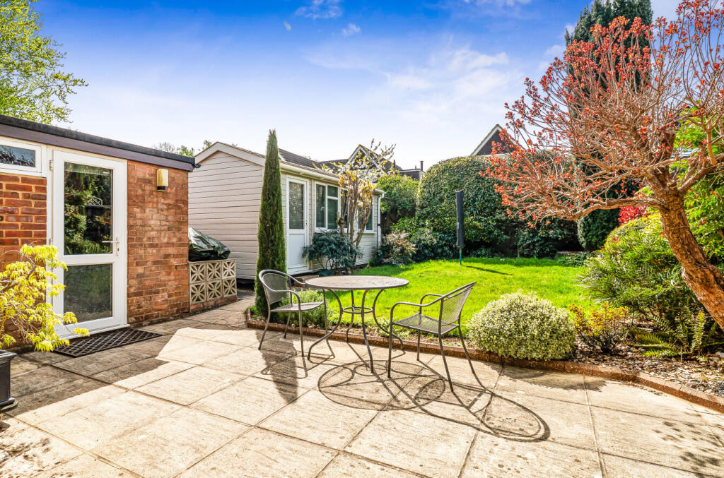 House in Guildford - View 4