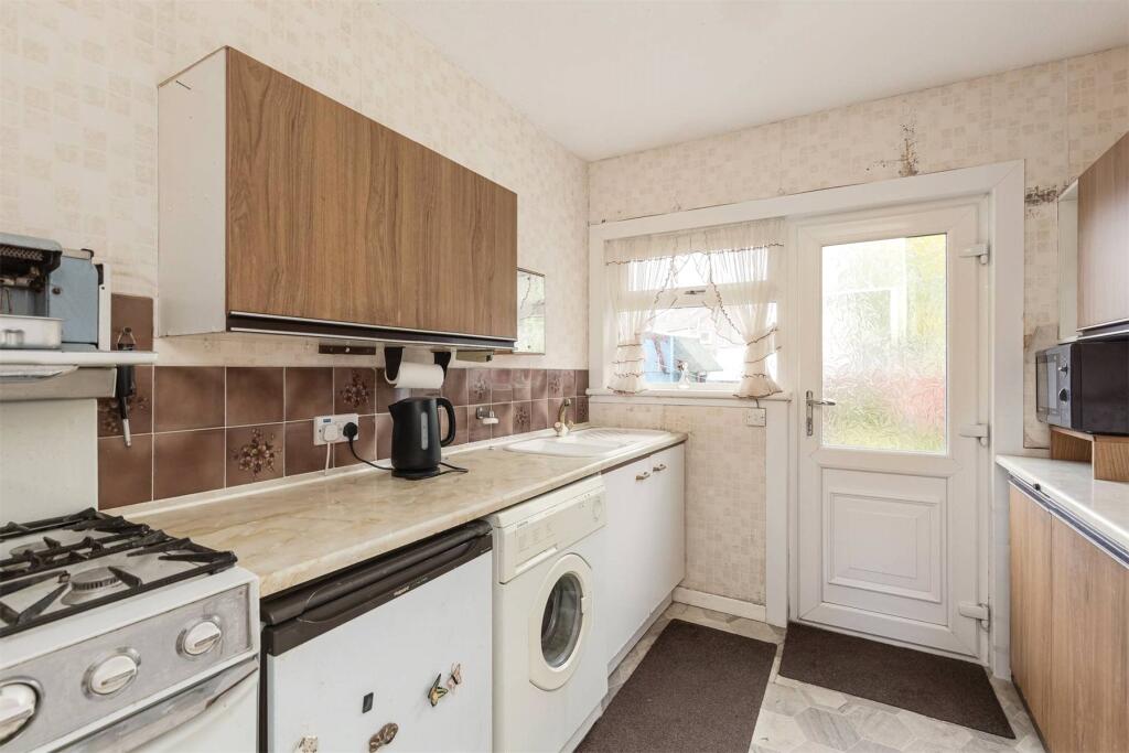 Wester Broom Drive, Corstorphine, Edinburgh, EH12 - More