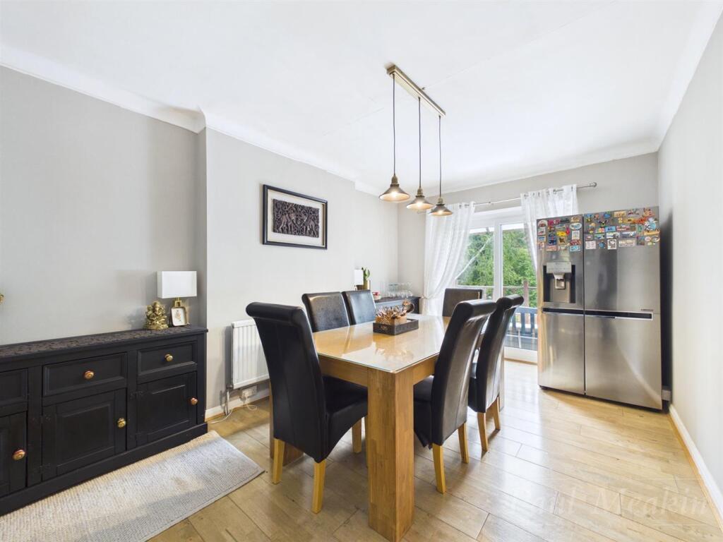 Garston gardens, Godstone road, Kenley photo 4