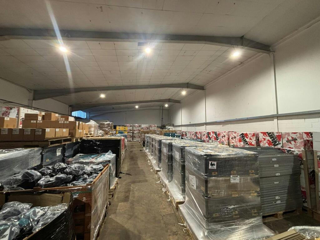 PHOTO-2026-02-06-14-12-49 20.jpg