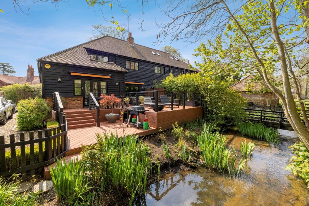 House in Waverley, Bramley - View 4