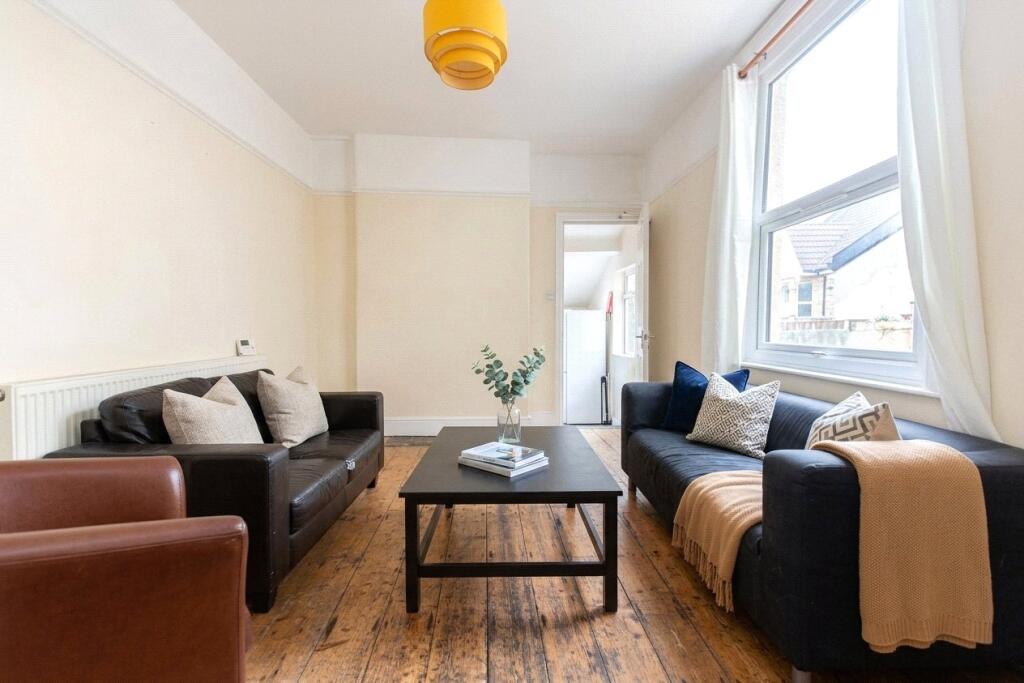 House in Bristol, Pigsty Hill, Ashley Down - View 3
