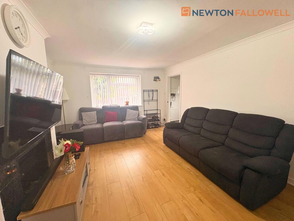 House in Mansfield, Ladybrook - More