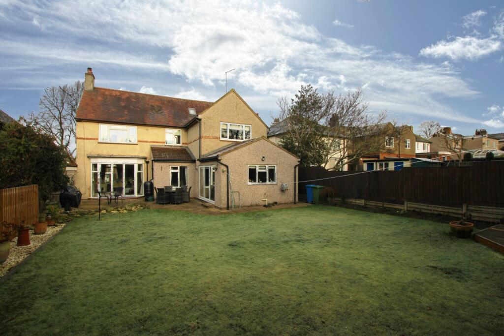 Blandford Avenue, Kettering, Northamptonshire, NN16 photo 2