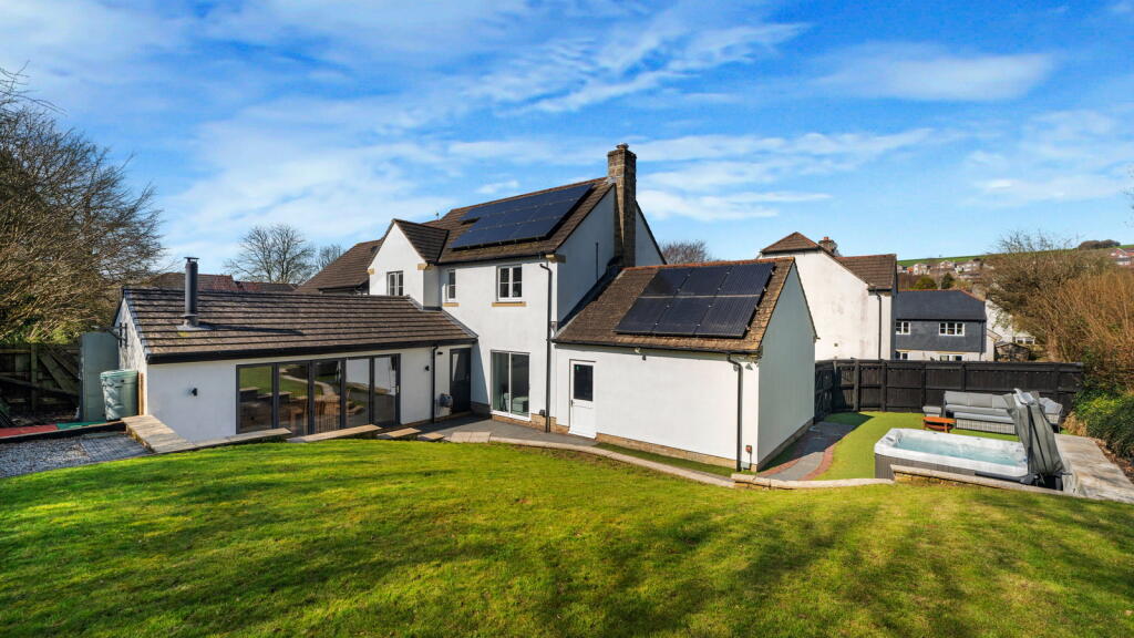 Main image of property: Owen Drive, Plymouth, PL7 4RN