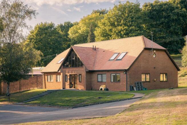 (2026-09-23)_Vantage House_(Rightmove)-7.jpg