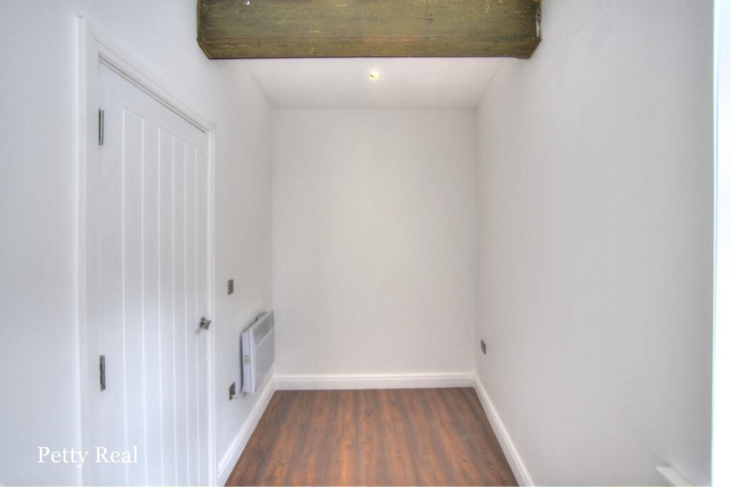 Additional image 17 of Canalside Loft, Burnley