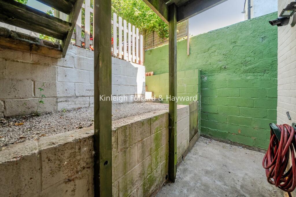 Apartment in London - More