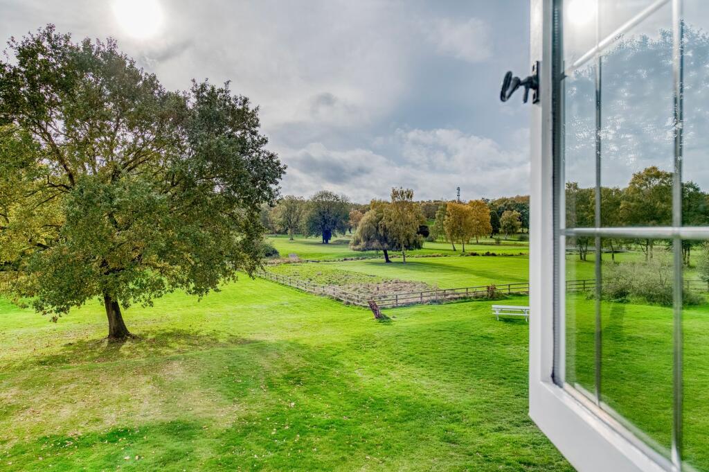 Parklands, Costessey photo 2