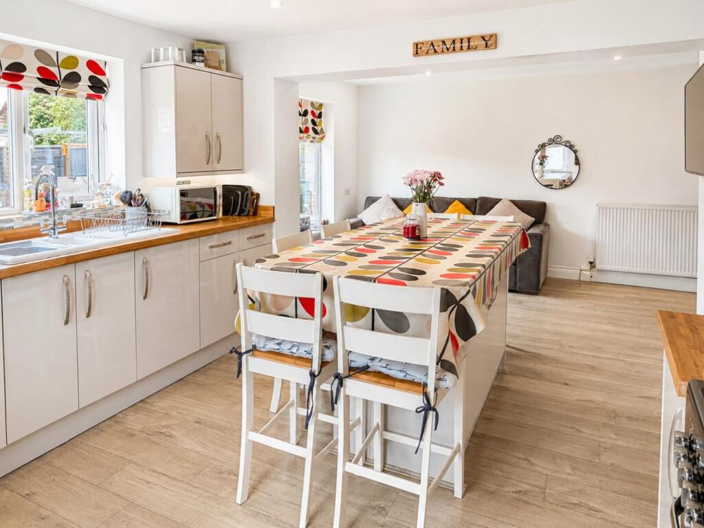 House in Northamptonshire NN6, Brixworth - View 5