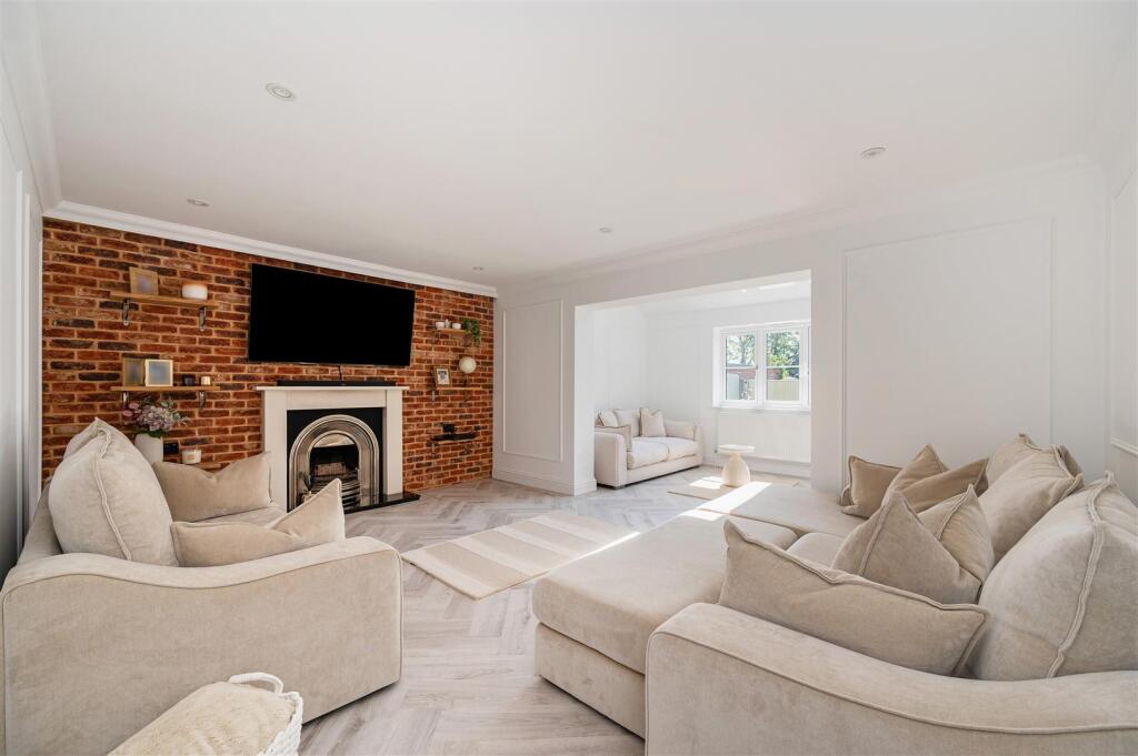 House in Portsmouth - View 4