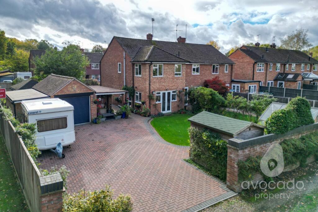 3-bed terraced on Bonners Close, Woking, Surrey, GU22 9RA, £535,000