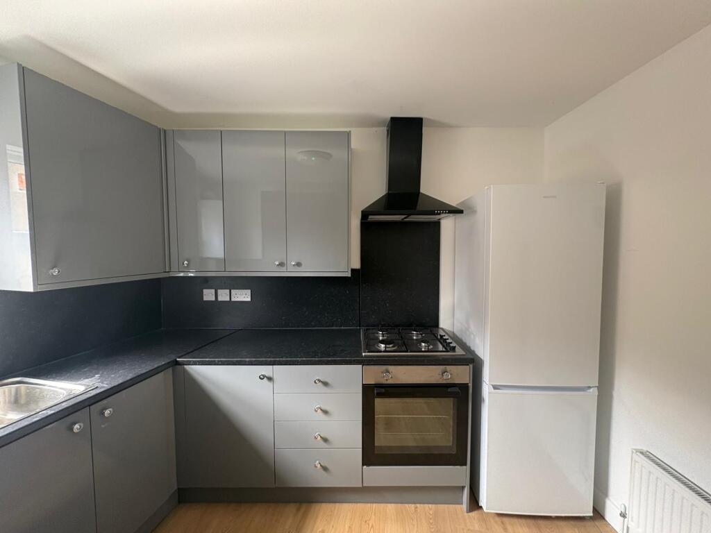 Main image of property: 47A West Green Road London N15 5BY