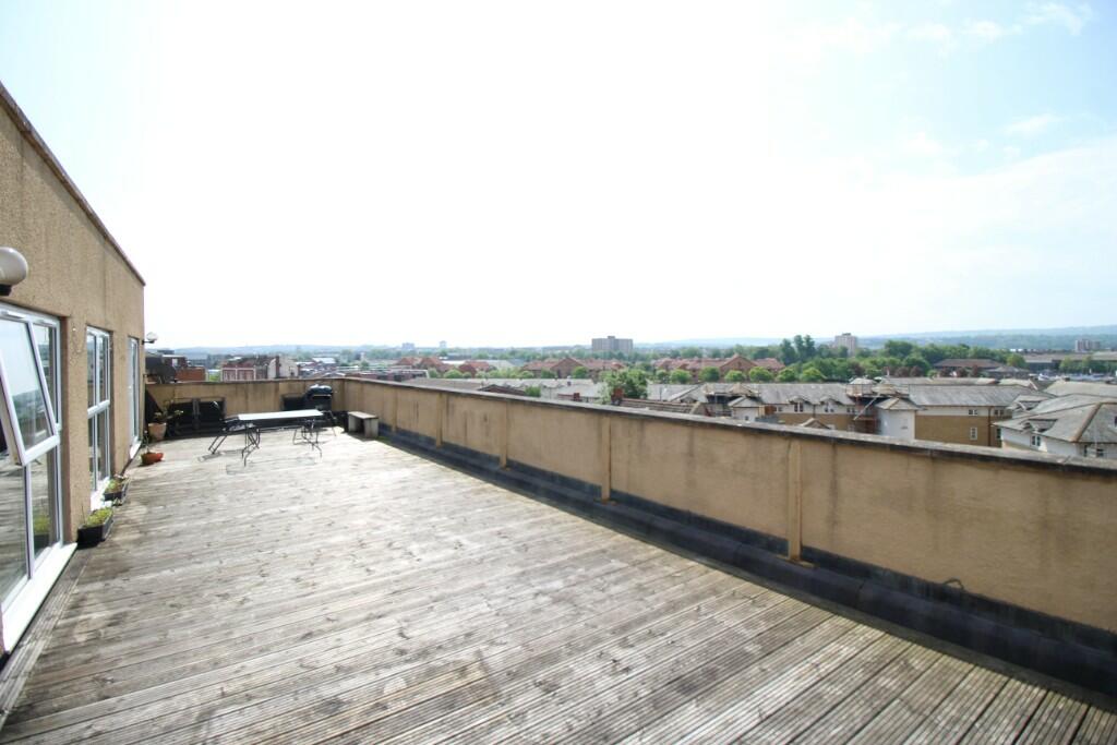 Main image of property: Hotwell Road, Bristol, BS8 4RP
