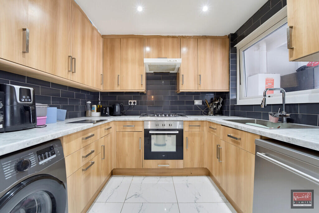 House in Twickenham - View 4
