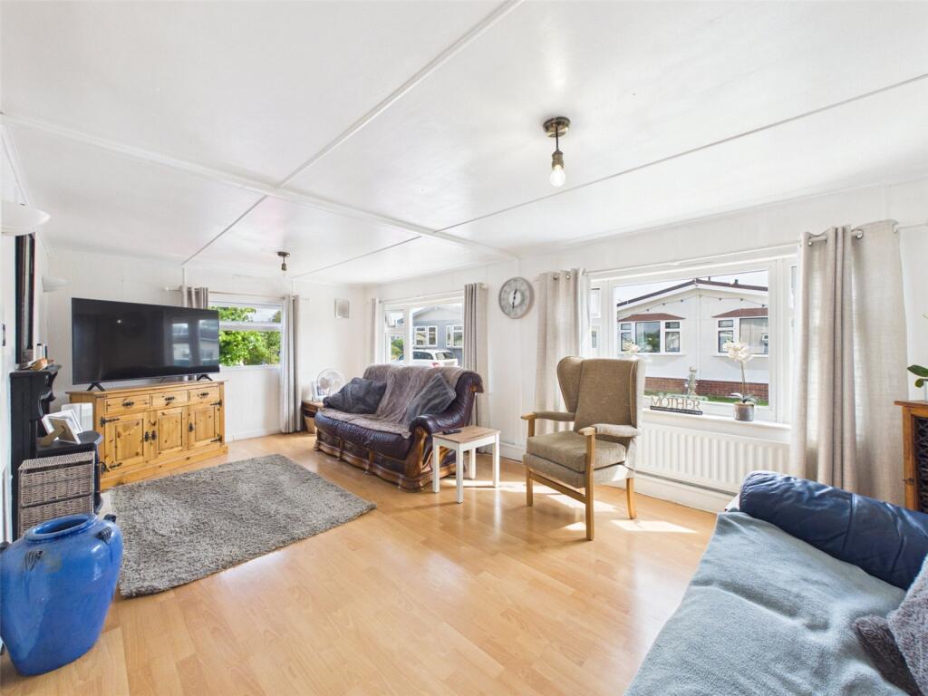 House in Cheltenham, Hatherley, Fiddler's Green - View 4