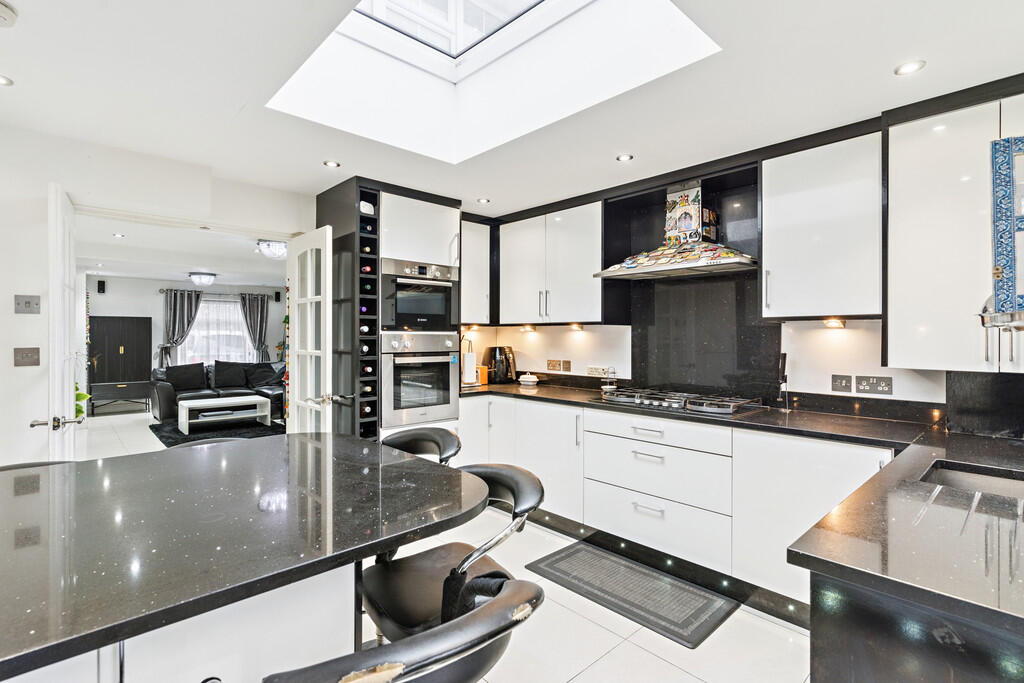 Additional image 8 of Howlands, Welwyn Garden City