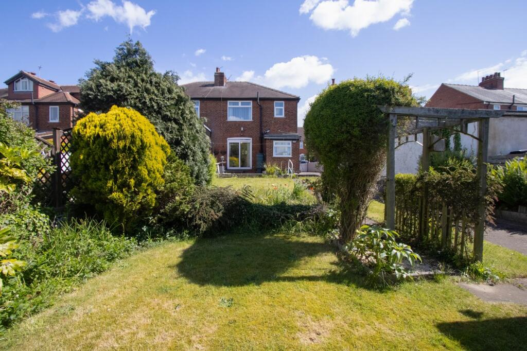 The Grove, Wheatley Hills , Doncaster, DN2 photo 5