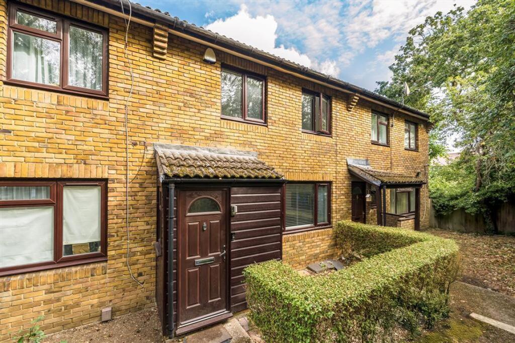 Main image of property: Melrose Close, Lee