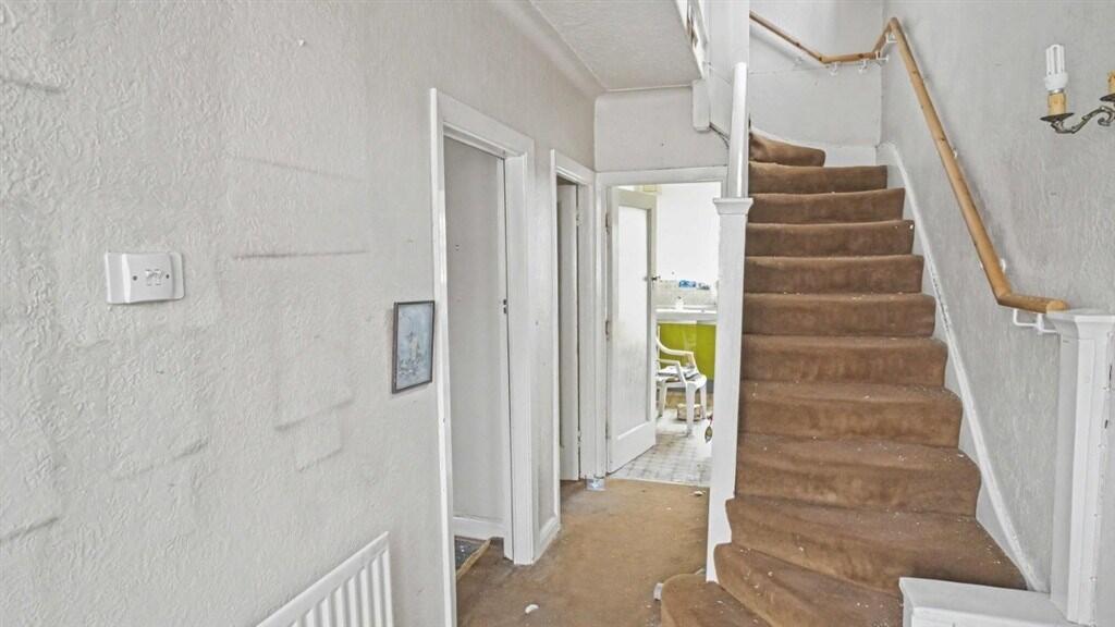 16 Glendale Gardens, Wembley, HA9 8PS photo 4