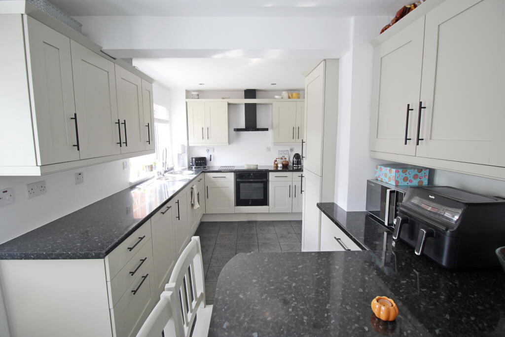 House in Peterborough - View 2