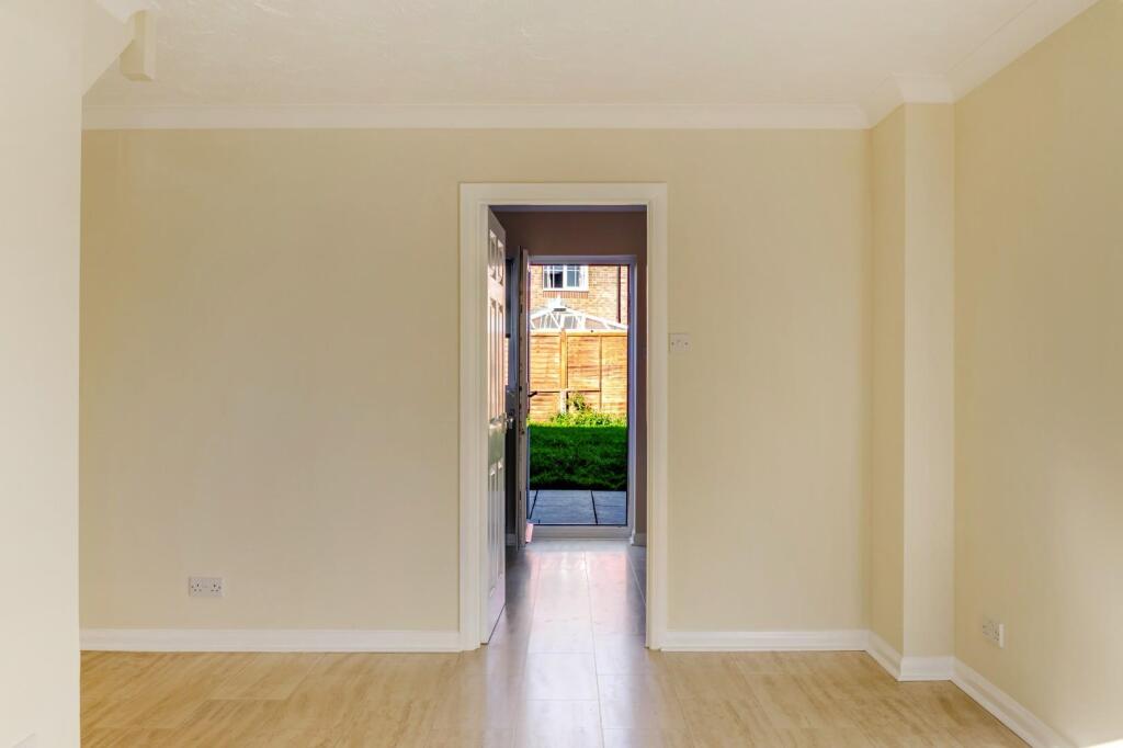 House in Salisbury - View 5