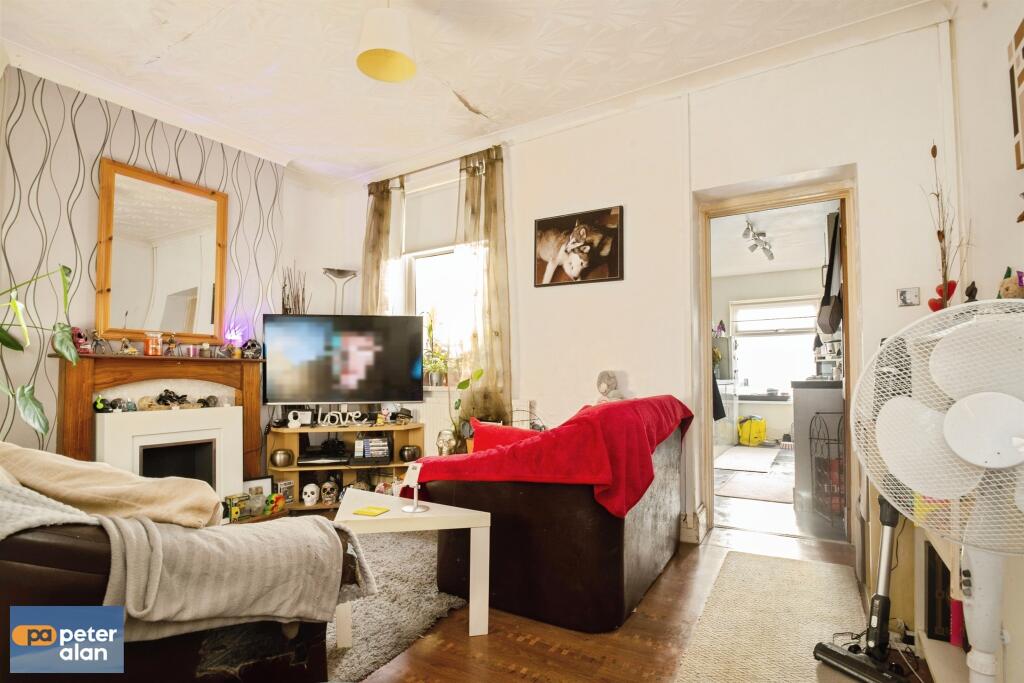 Bromsgrove Street, Cardiff photo 3