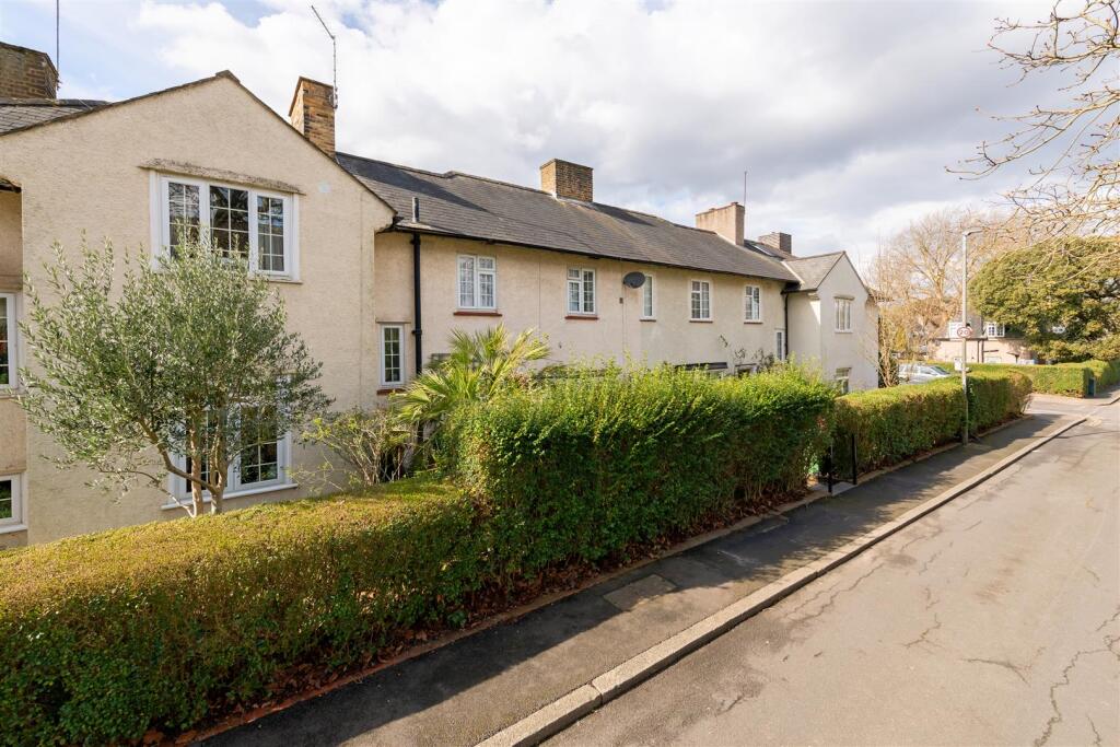 Putney Park Lane, London photo 2