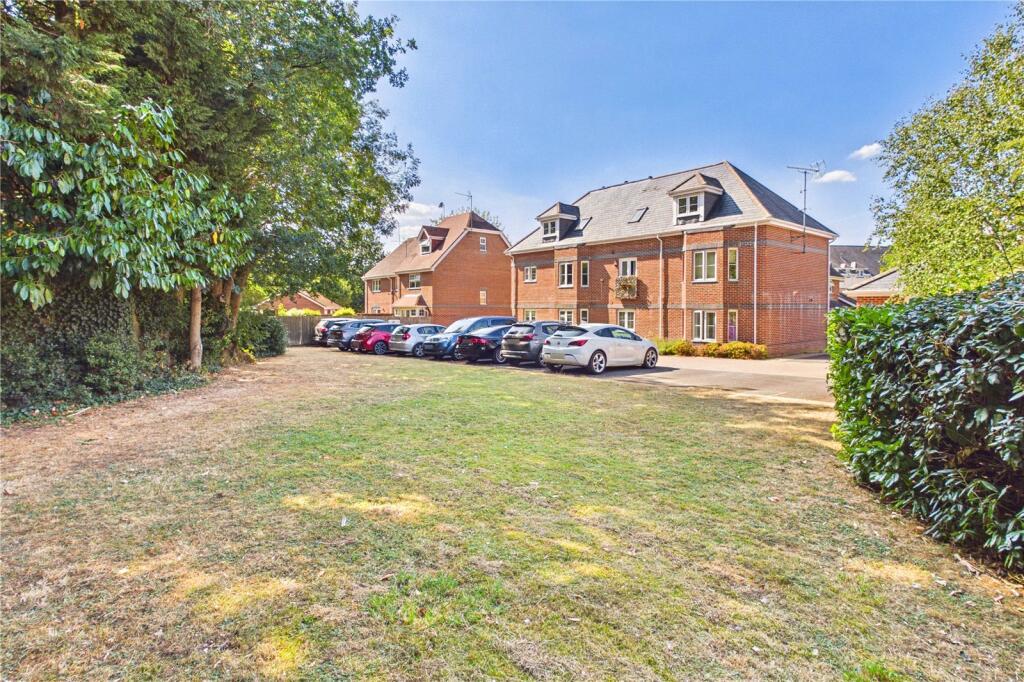 Apartment in Reading - More