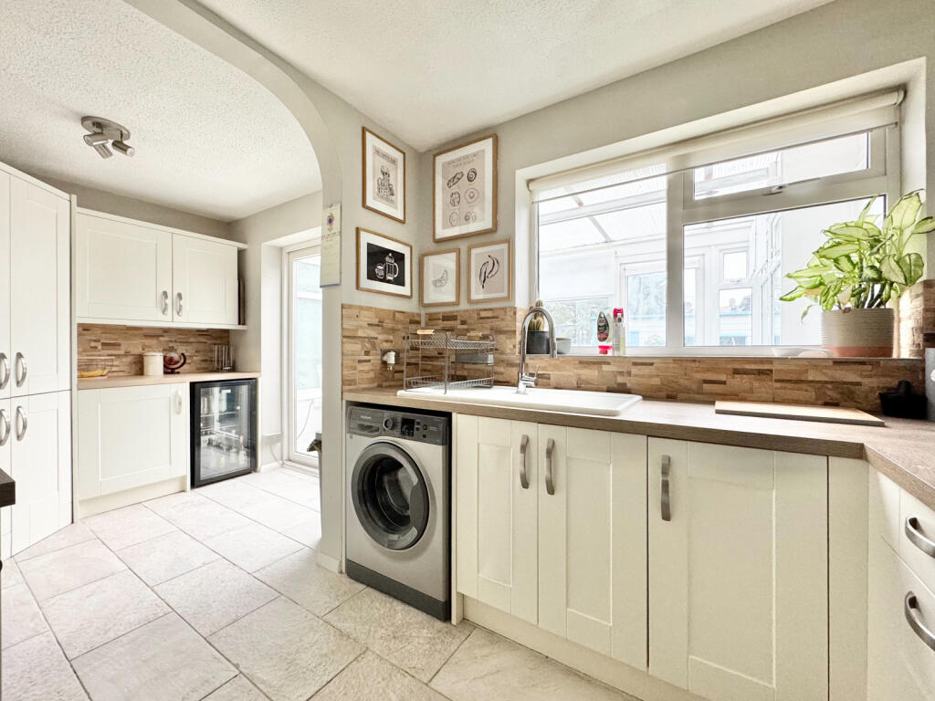 Main image of property: The Crest, Ridgeway Avenue, Dunstable