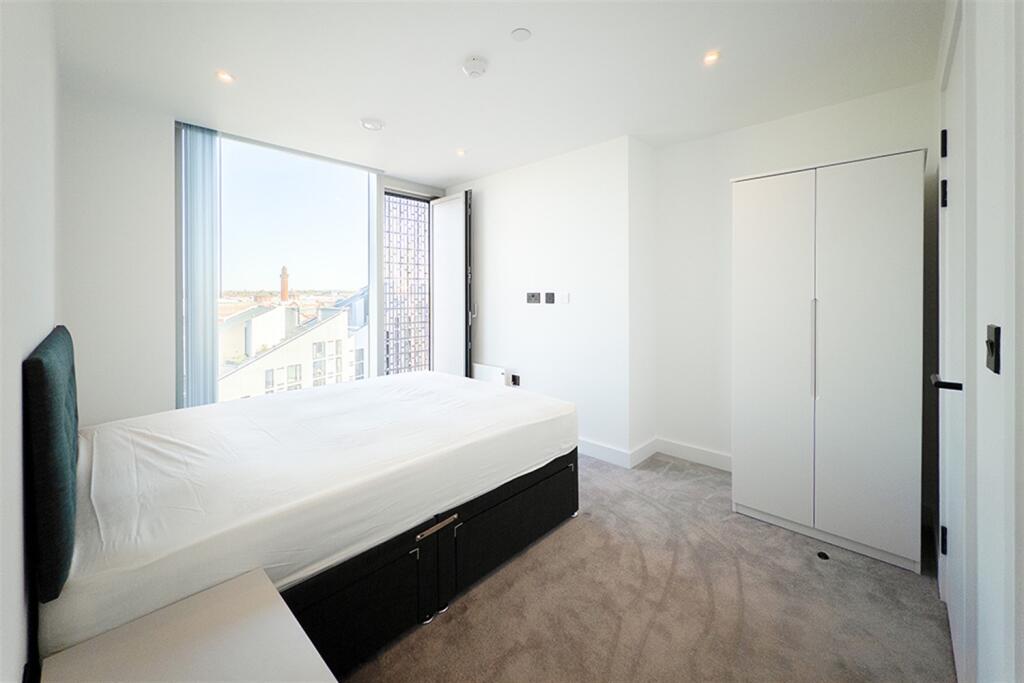 Apartment in Manchester - View 5