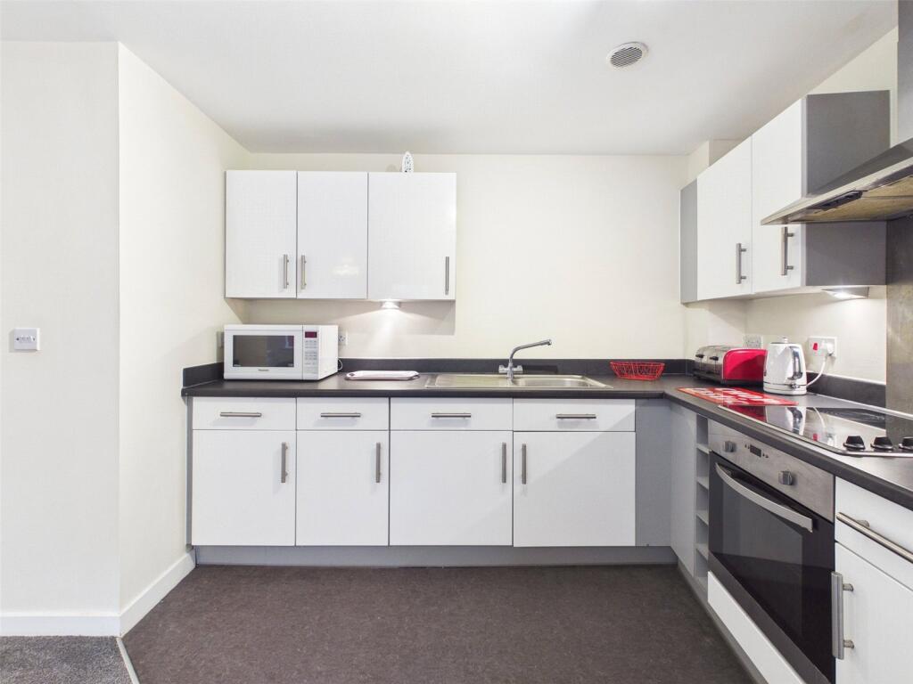 Apartment in Ipswich, Suffolk - More