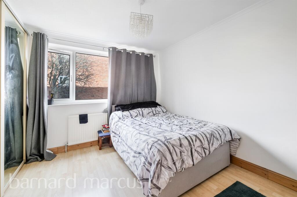 Apartment in London - View 6