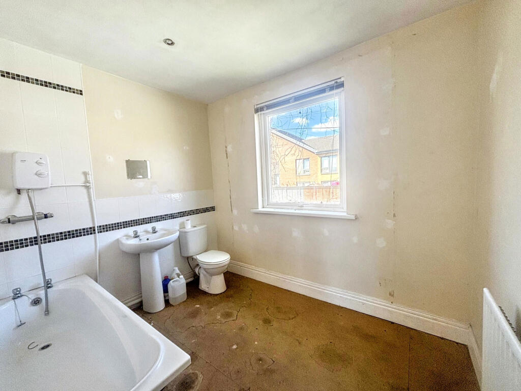 House in Newcastle upon Tyne - More