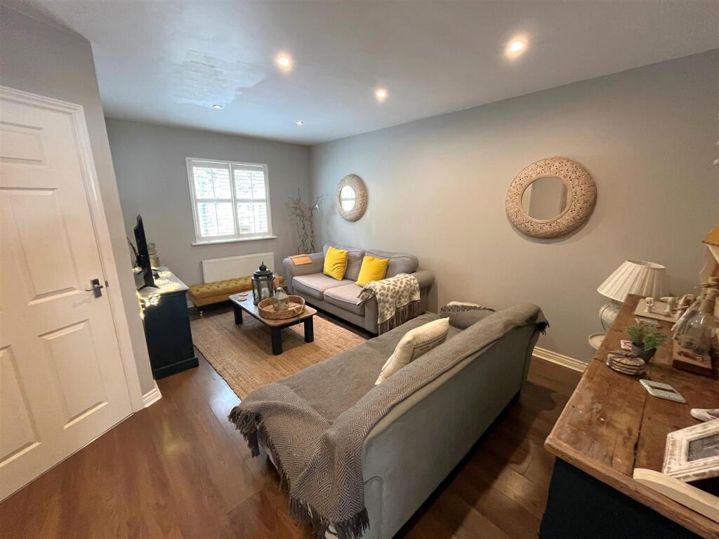 House in Salisbury - View 4