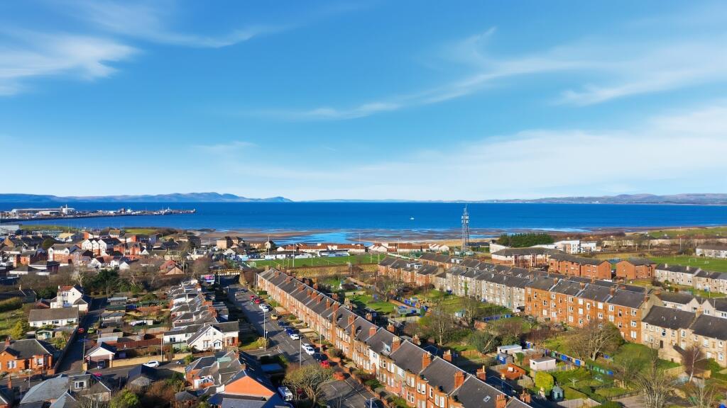 Dundonald Road, Troon, Ayrshire photo 2