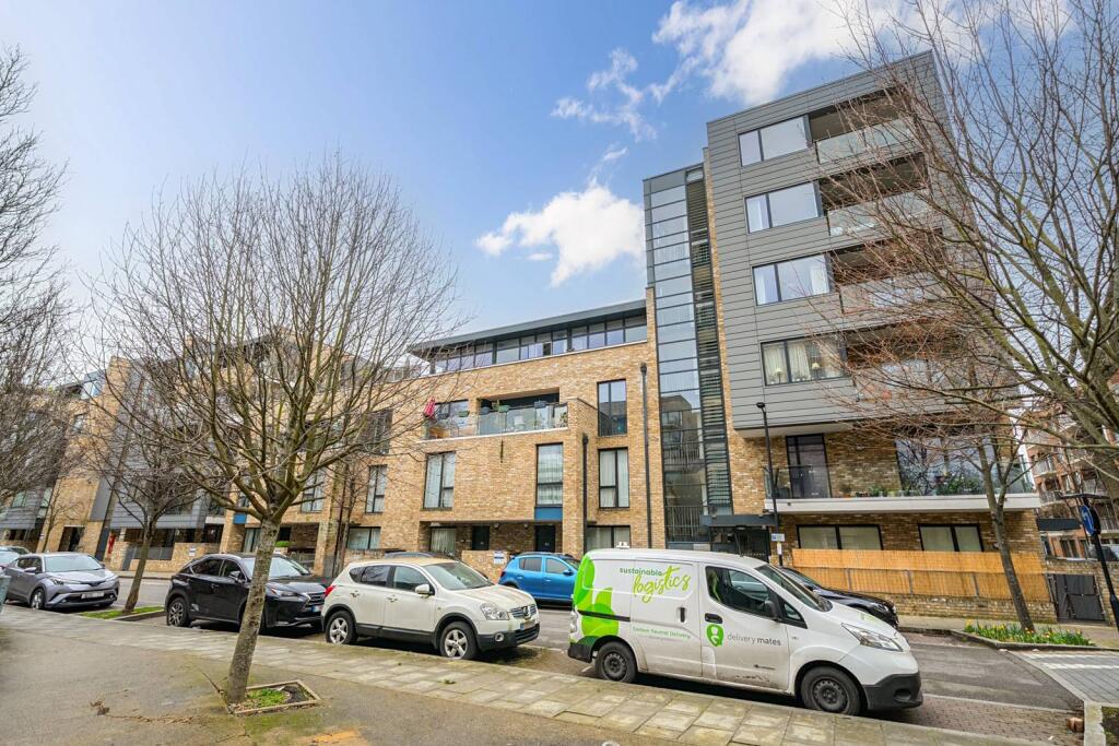 Main image of property: Boundary Lane, Elephant and Castle, London, SE17