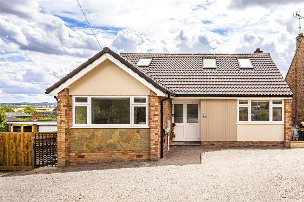 Main image of property: Brownlow Rise, Totternhoe, Central Bedfordshire, LU6