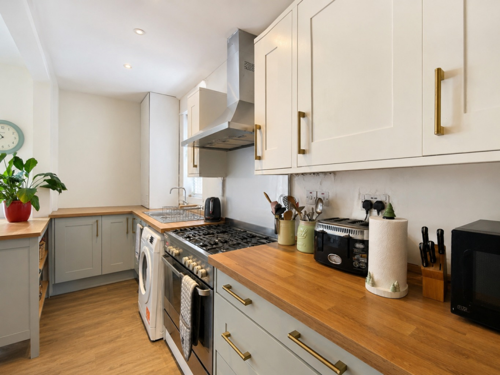 House in Preston - More
