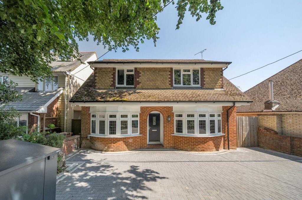 Main image of property: Rownhams Lane, North Baddesley, Southampton, SO52