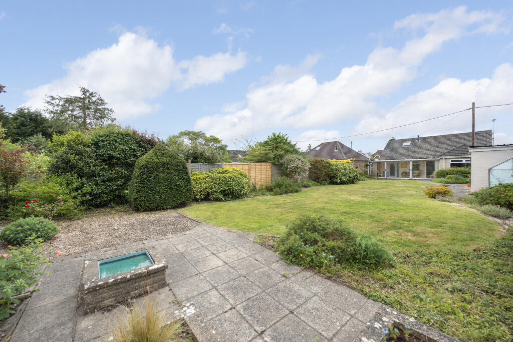 Clarendon Road, Trowbridge photo 2